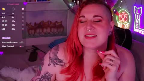 Snapshot of opalreigning chatting on 10, 10, 2025 Opal online show from 10, 10, 2025
