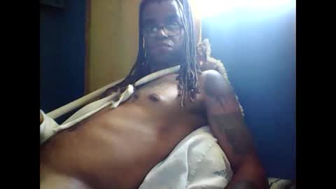 Snapshot of opree_pirocudo chatting on 2, 1, 2025 Opree online show from 2, 1, 2025