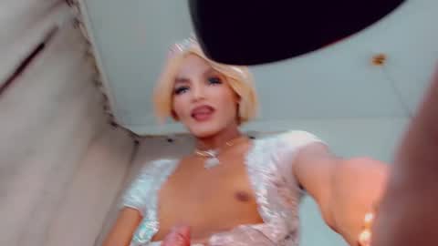 Oriana braom online show from 28, 1, 2025