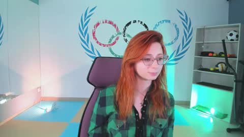 Orianna -  Hi Im into geek culture cosplay crafting LARP games. Shall we play DnD online show from 12, 12, 2024