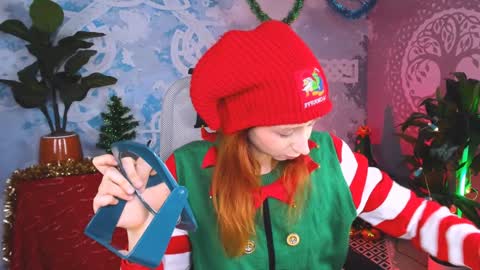 Orianna -  Hi Im into geek culture cosplay crafting LARP games. Shall we play DnD online show from 25, 12, 2024
