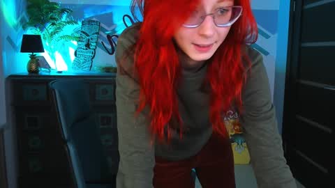 Orianna -  Hi Im into geek culture cosplay crafting LARP games. Shall we play DnD online show from 10, 1, 2025