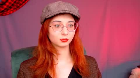 Orianna -  Hi Im into geek culture cosplay crafting LARP games. Shall we play DnD online show from 14, 10, 2025
