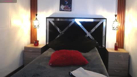 Snapshot of orianna_bodmod chatting on 21, 12, 2025 ORIANNA online show from 21, 12, 2025