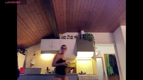 Snapshot of orimalike chatting on 1, 12, 2024 orimalike online show from 1, 12, 2024