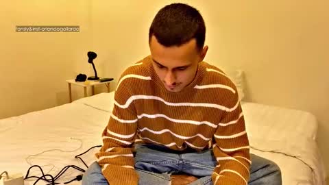 Snapshot of orlando__bloom chatting on 10, 11, 2025 Fansly and Instagram - online show from 10, 11, 2025