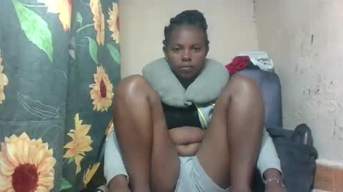 Snapshot of ornettee chatting on 8, 10, 2025 ornettee online show from 8, 10, 2025