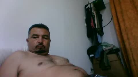 oscarjhe3512 online show from 10, 4, 2026