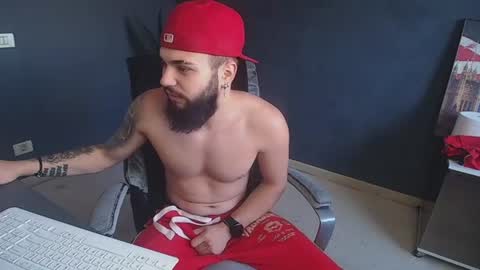 Snapshot of oscarwills chatting on 25, 6, 2026 OscarWills online show from 25, 6, 2026