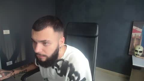 Snapshot of oscarwills chatting on 26, 7, 2026 OscarWills online show from 26, 7, 2026