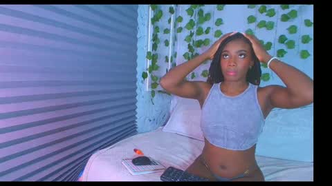 Snapshot of oshun_1 chatting on 4, 10, 2025 oshun_1 online show from 4, 10, 2025