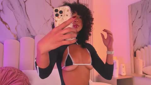 Oshun  online show from 22, 11, 2025