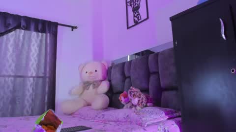 vella online show from 14, 4, 2026