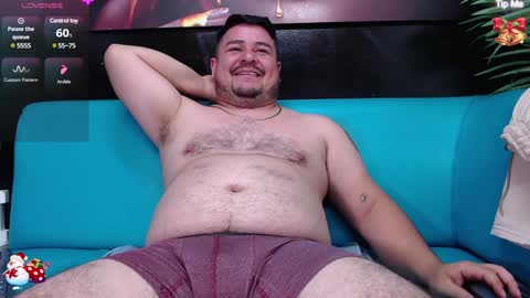 Snapshot of oso_gael chatting on 19, 12, 2024 Bear Gael online show from 19, 12, 2024