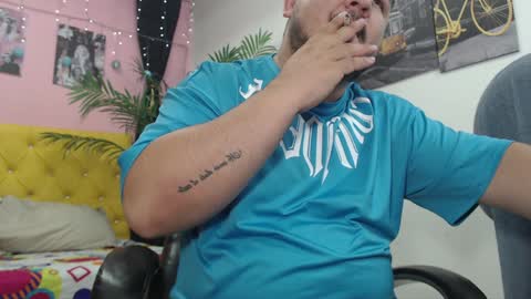 Snapshot of oso_gael chatting on 27, 12, 2024 Bear Gael online show from 27, 12, 2024