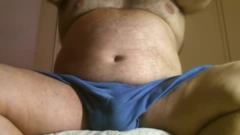 Oso Licencioso online show from 5, 10, 2025