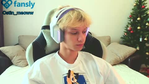 Snapshot of ostin_meoww chatting on 9, 1, 2025 Ostin online show from 9, 1, 2025