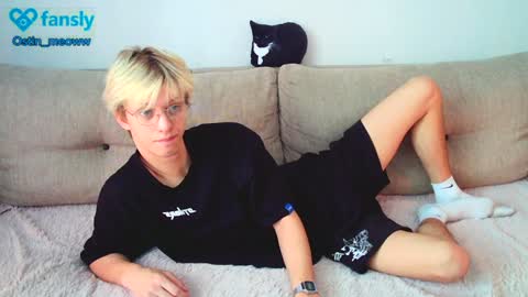 Snapshot of ostin_meoww chatting on 29, 1, 2025 Ostin online show from 29, 1, 2025