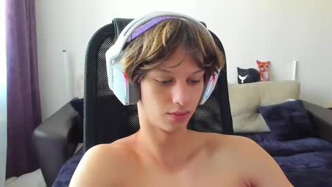 Snapshot of ostin_meoww chatting on 26, 9, 2025 Ostin online show from 26, 9, 2025