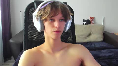 Snapshot of ostin_meoww chatting on 28, 9, 2025 Ostin online show from 28, 9, 2025