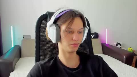 Ostin online show from 14, 2, 2026