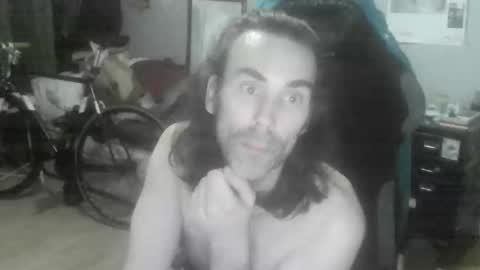 ouinnybis195625 online show from 22, 2, 2025