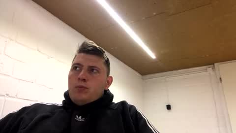 outflayd online show from 25, 3, 2026