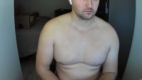 Snapshot of outside1991 chatting on 12, 12, 2024 outside1991 online show from 12, 12, 2024