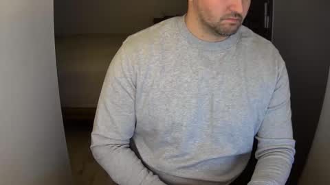 Snapshot of outside1991 chatting on 31, 12, 2024 outside1991 online show from 31, 12, 2024