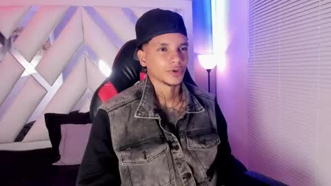 Snapshot of owen_blaze3 chatting on 21, 5, 2026 owen blaze online show from 21, 5, 2026