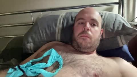 Snapshot of owenfn2 chatting on 16, 3, 2026 Owen2022 online show from 16, 3, 2026