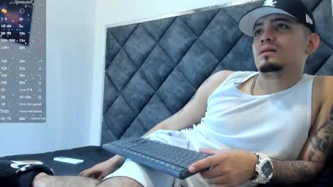 O W E N - S T O N E online show from 15, 11, 2025