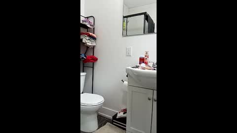 Snapshot of ozzyblackah chatting on 19, 12, 2025 ozzyblackah online show from 19, 12, 2025