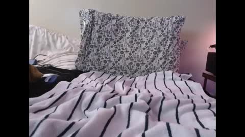 p guin12345 online show from 5, 3, 2025