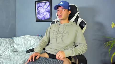 Snapshot of p_jhon chatting on 9, 6, 2026 P online show from 9, 6, 2026