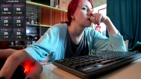 Snapshot of pa1e_pr1ncess chatting on 17, 1, 2025 Ella online show from 17, 1, 2025