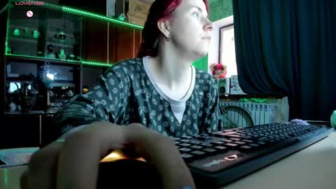 Snapshot of pa1e_pr1ncess chatting on 24, 1, 2025 Ella online show from 24, 1, 2025