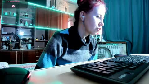 Snapshot of pa1e_pr1ncess chatting on 1, 2, 2025 Ella online show from 1, 2, 2025