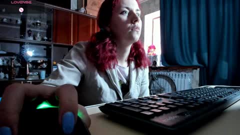 Snapshot of pa1e_pr1ncess chatting on 4, 2, 2025 Ella online show from 4, 2, 2025