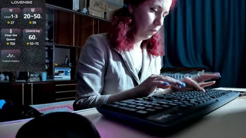 Snapshot of pa1e_pr1ncess chatting on 4, 2, 2025 Ella online show from 4, 2, 2025