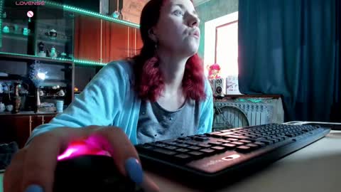 Snapshot of pa1e_pr1ncess chatting on 5, 2, 2025 Ella online show from 5, 2, 2025