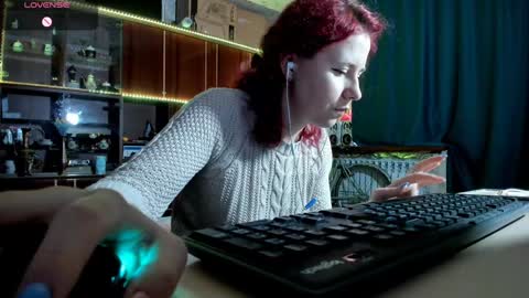 Snapshot of pa1e_pr1ncess chatting on 6, 2, 2025 Ella online show from 6, 2, 2025