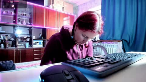 Snapshot of pa1e_pr1ncess chatting on 7, 2, 2025 Ella online show from 7, 2, 2025