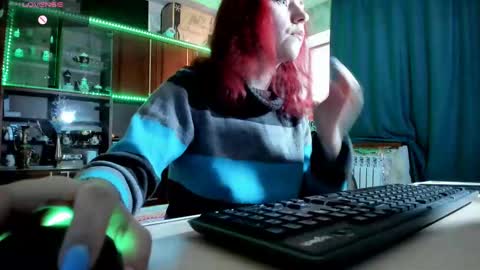 Snapshot of pa1e_pr1ncess chatting on 10, 2, 2025 Ella online show from 10, 2, 2025