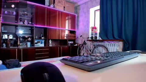 Snapshot of pa1e_pr1ncess chatting on 11, 2, 2025 Ella online show from 11, 2, 2025