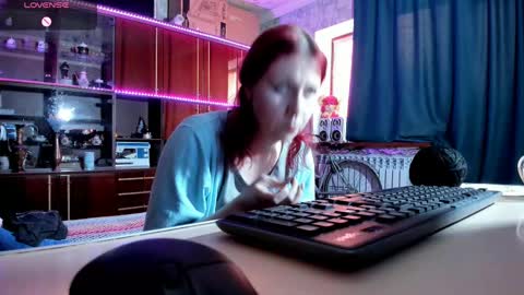 Snapshot of pa1e_pr1ncess chatting on 11, 2, 2025 Ella online show from 11, 2, 2025