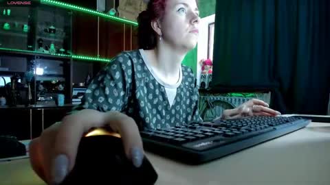 Snapshot of pa1e_pr1ncess chatting on 4, 3, 2025 Ella online show from 4, 3, 2025