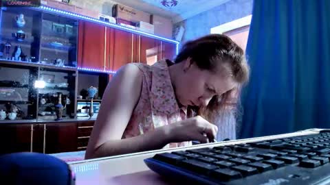 Snapshot of pa1e_pr1ncess chatting on 9, 9, 2025 Ella online show from 9, 9, 2025