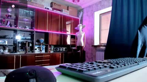 Snapshot of pa1e_pr1ncess chatting on 11, 9, 2025 Ella online show from 11, 9, 2025