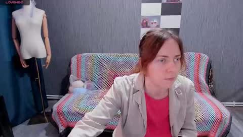 Snapshot of pa1e_pr1ncess chatting on 10, 10, 2025 Ella online show from 10, 10, 2025